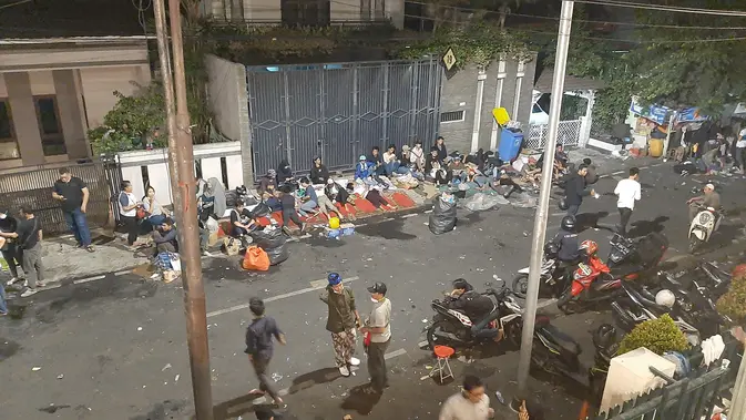 Keluarga Bambang Setiawan Ungkap Detik-Detik Suami Tewas di Kerusuhan Pejompongan